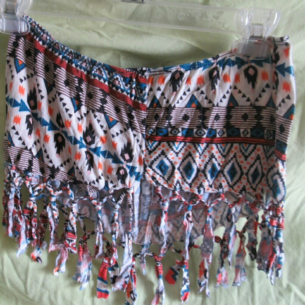 A3 Design Aztec Crop Top - Picture 4 of 4